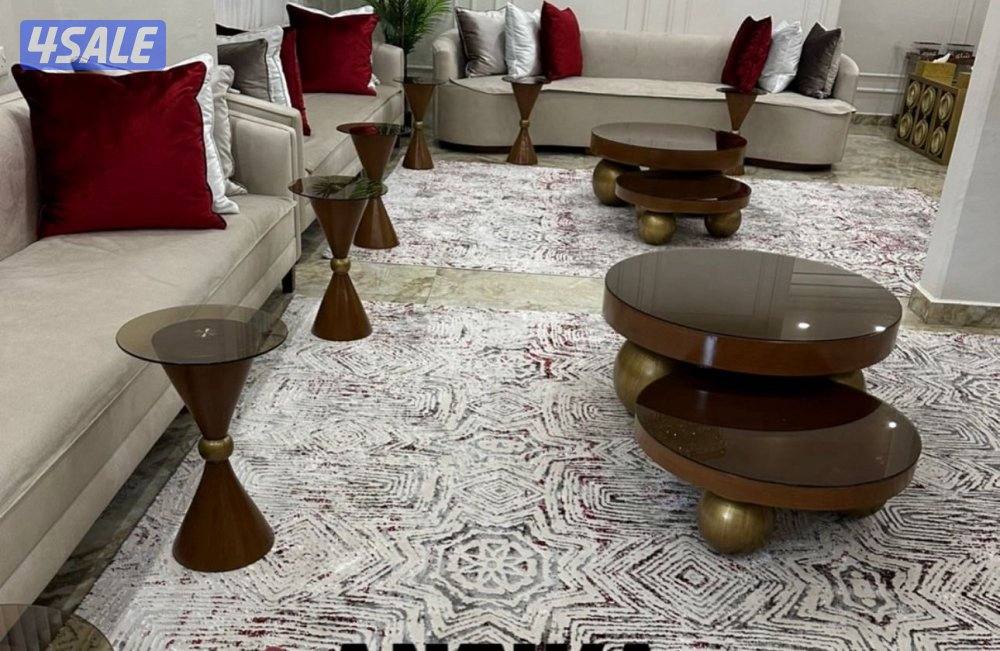 طاولات معرض الملكي الضجيج6