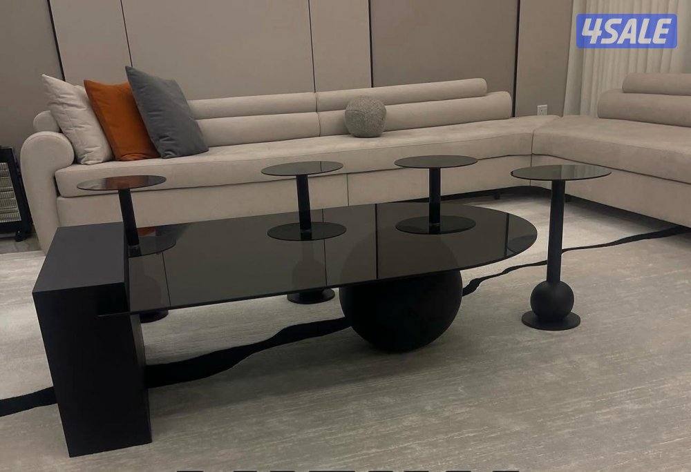 طاولات معرض الملكي الضجيج12