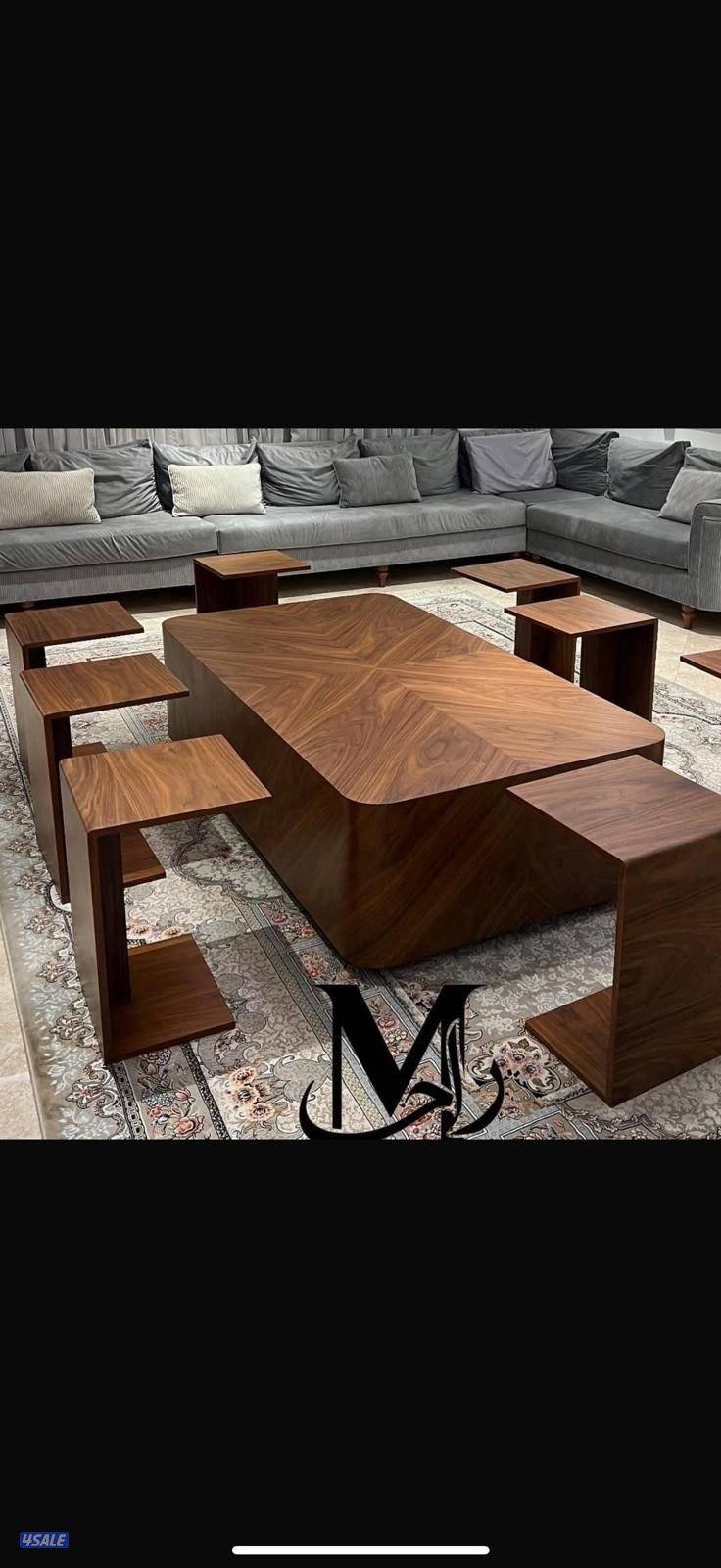 طاولات معرض الملكي الضجيج13