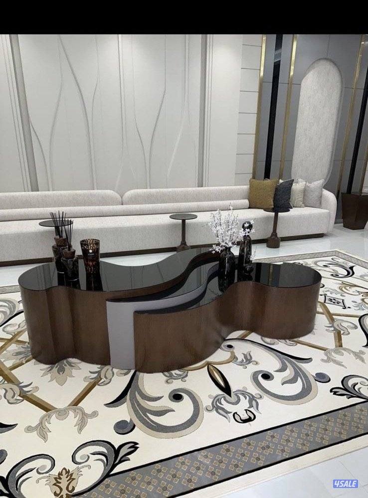 طاولات معرض الملكي الضجيج14