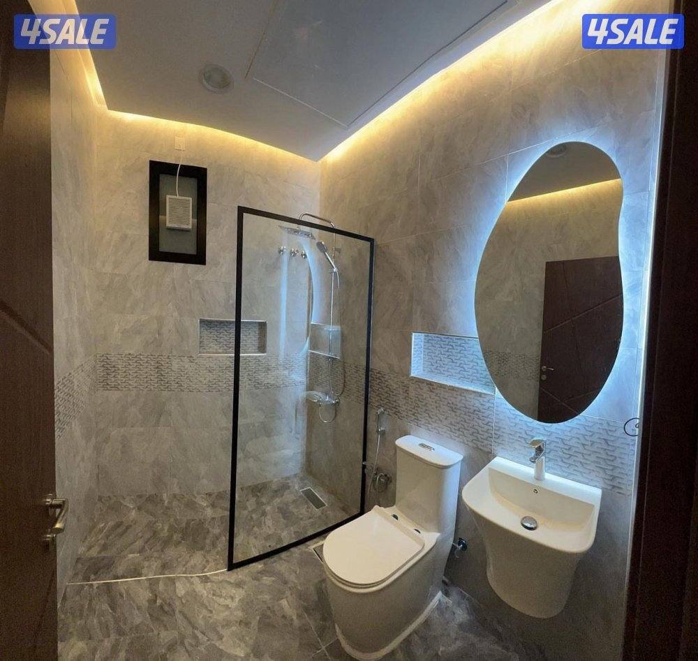 ابويوسف لأعمال الزجاج والسكوريت والمرايا والشاور ودرج السلم والمعاين4