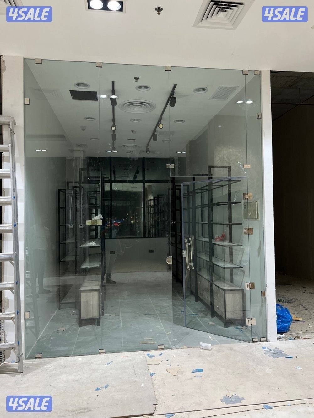 ابويوسف لأعمال الزجاج والسكوريت والمرايا والشاور ودرج السلم والمعاين8