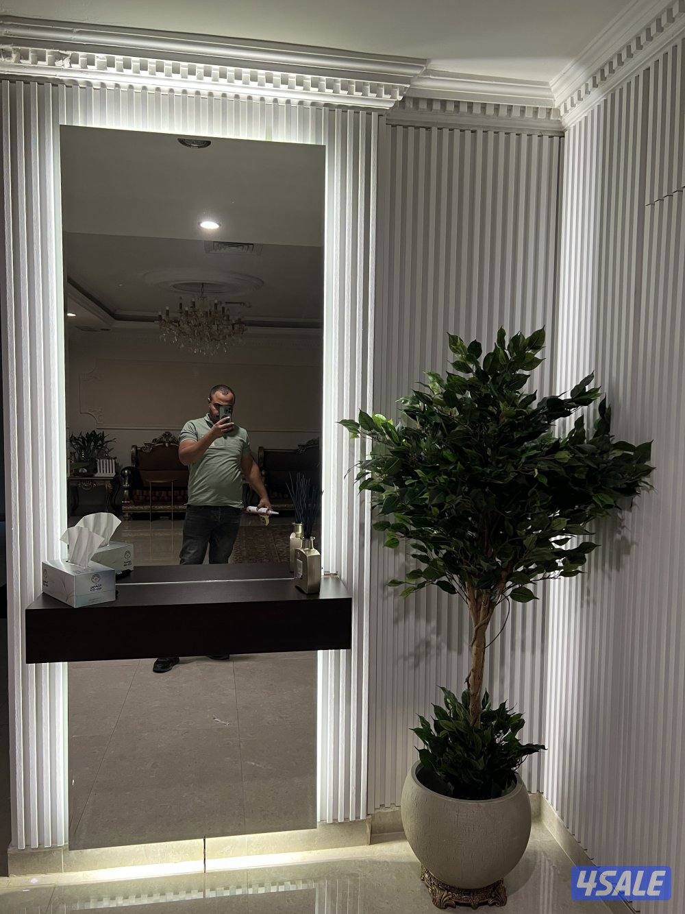 ابويوسف لأعمال الزجاج والسكوريت والمرايا والشاور ودرج السلم والمعاين15