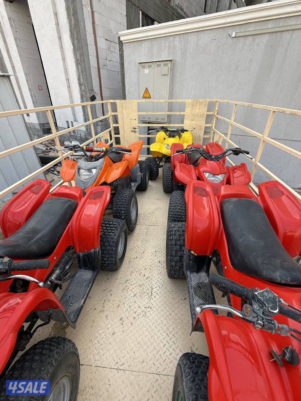 للبيع بقيات عميري معه العربانه4