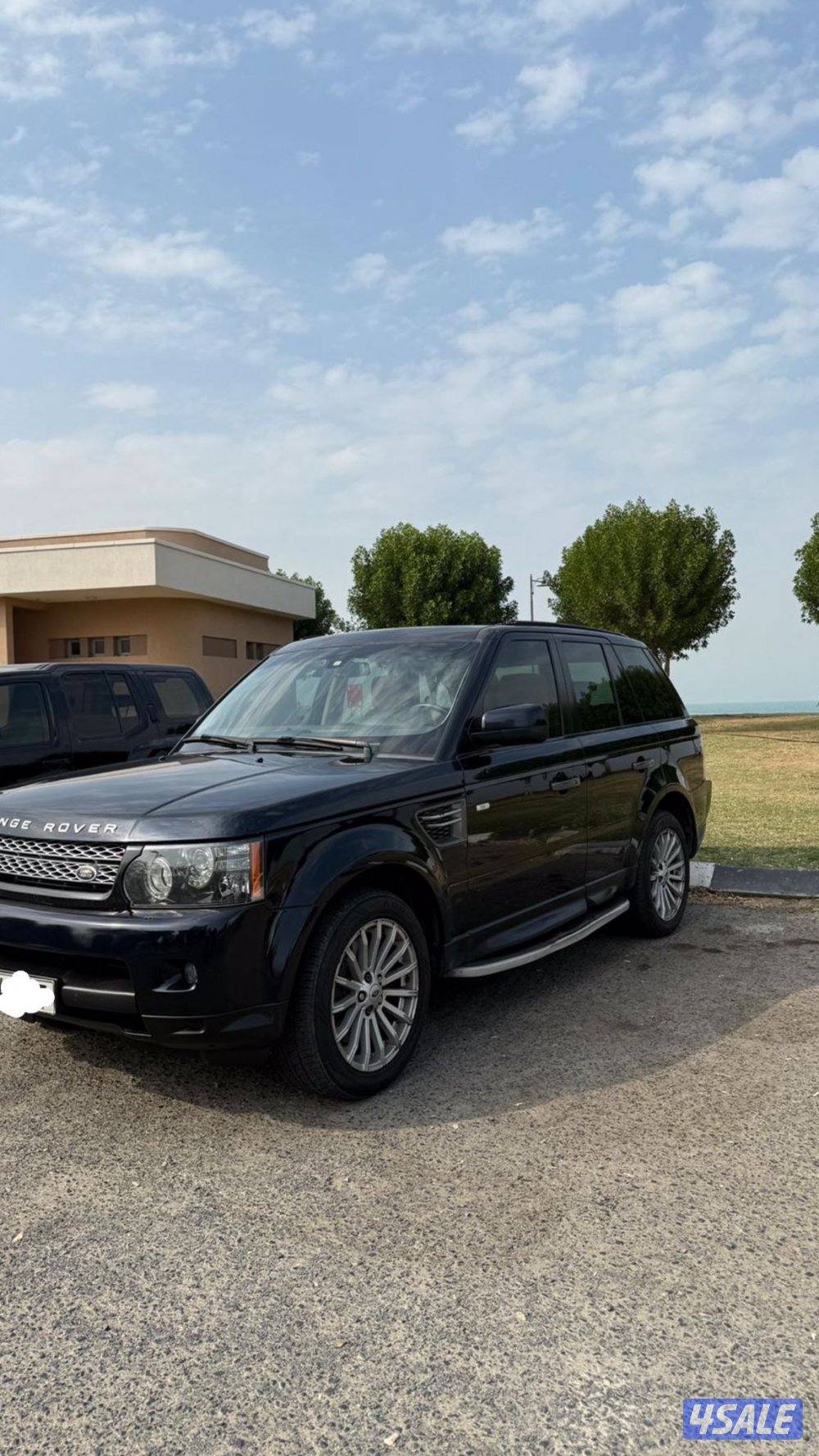 للبيع رنج روفر اسبورت 2010 HSE  شرط الفحص صبغ الوكاله2