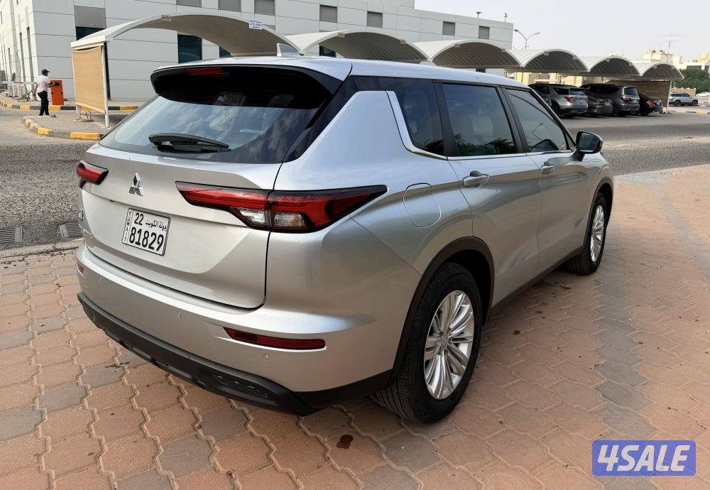 Mitsubishi outlander 20253