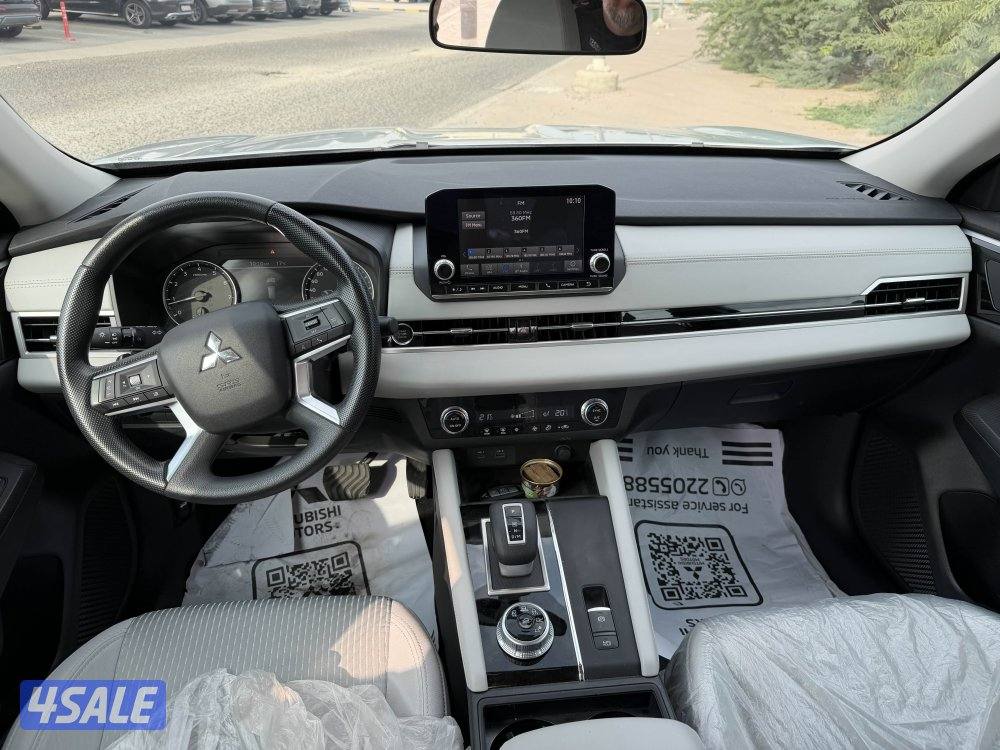 Mitsubishi outlander 20255