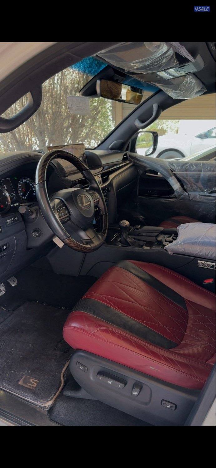 لكزس 2019 بلاك اديشن اصلي1