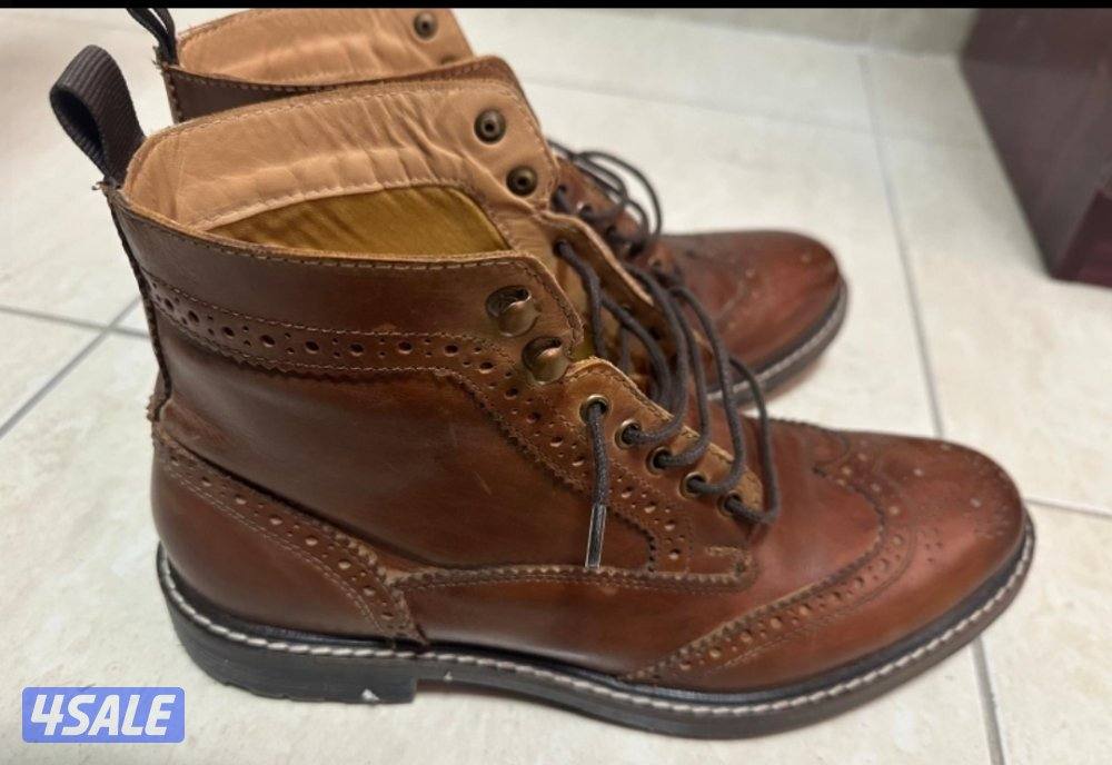 حذاء  جلد نظيف ( لسرعه البيع)1