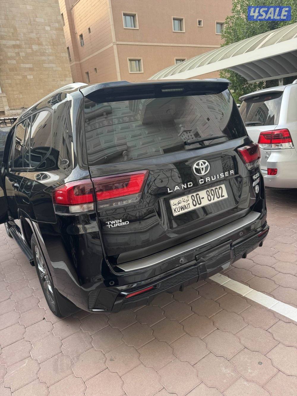 للبيع لاندكروزر 2023 airoe sعداد 74 سيرفس وكاله منتظم الموتر نظيف2