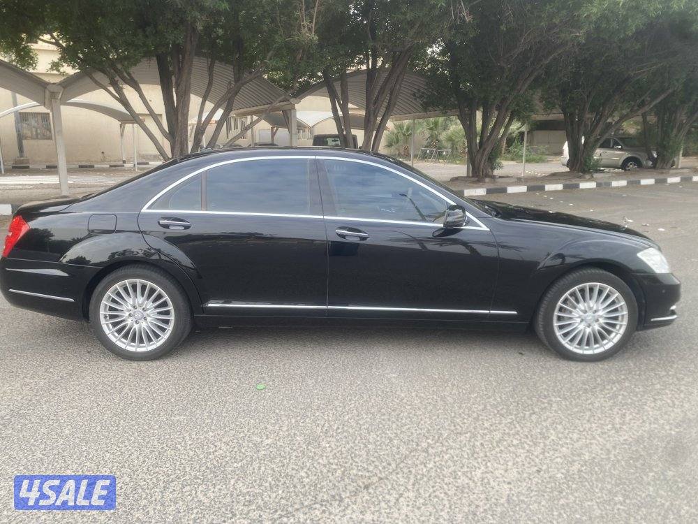 للبيع مرسيدس-S300 موديل 2012 ماشي 123 ألف0