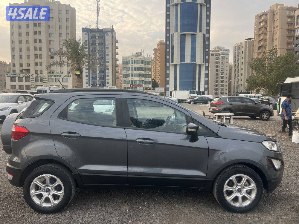 فورد اسكيب 2020 صبغ وكاله ماشي 126 الف بحاله ممتازه وشرط الفحص1