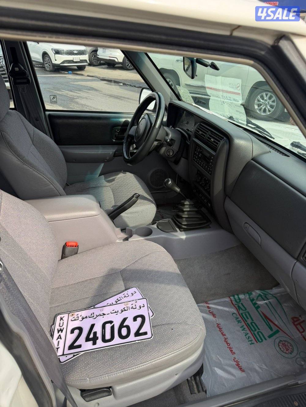 جيب شروكي 1998 الماني بحاله الوكاله عداد 116 الف جير عادي5