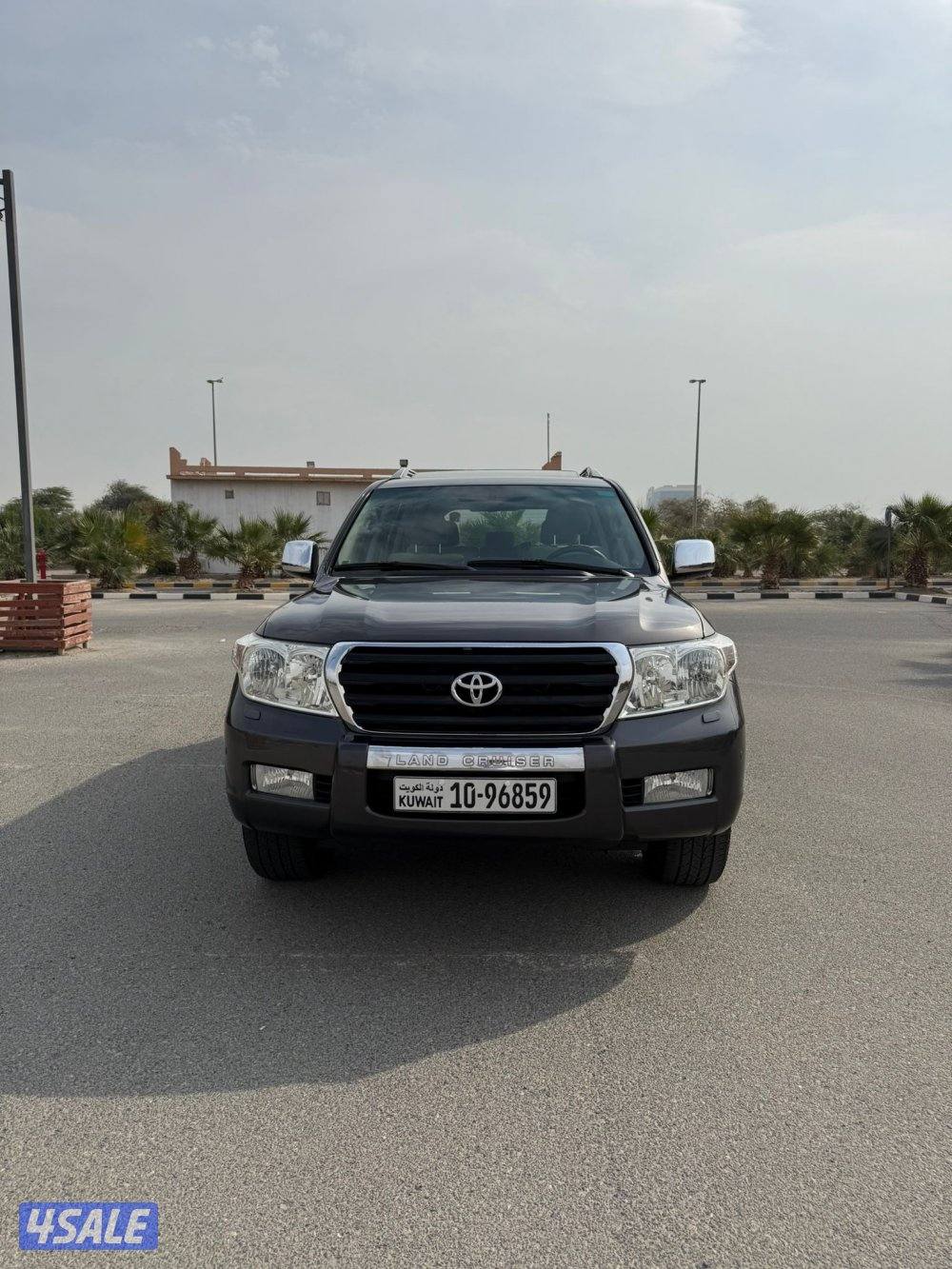 لاند كروز الساير 2011 بحاله نادره عداد 96 الف7