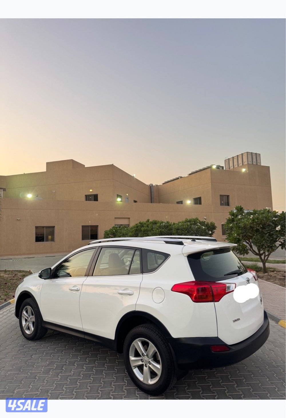 للبيع راف 4 / 2013 بحالة ممتازة بيعة سريعة2