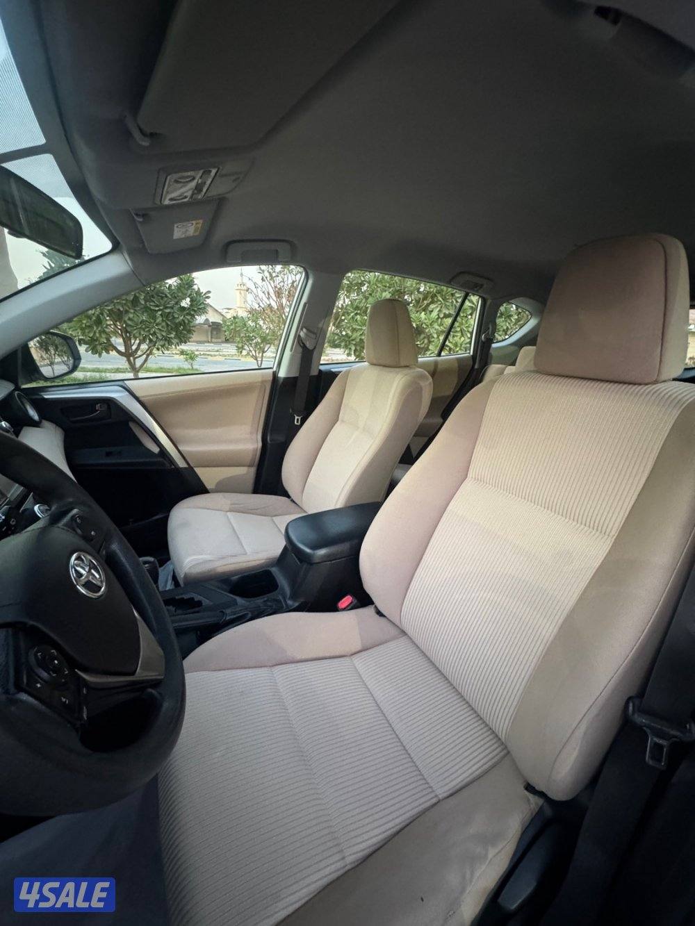 للبيع راف 4 / 2013 بحالة ممتازة بيعة سريعة7