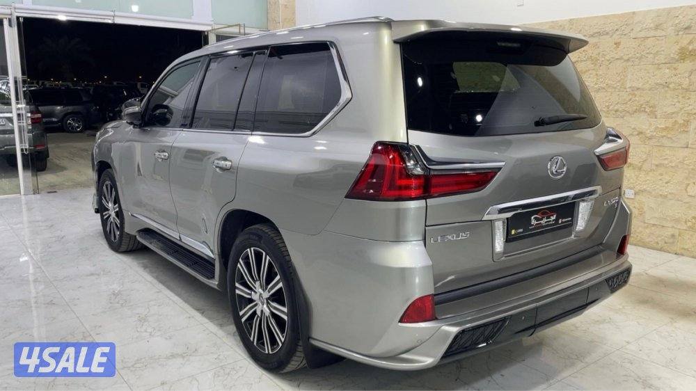 للبيع جيب لكزس  20163