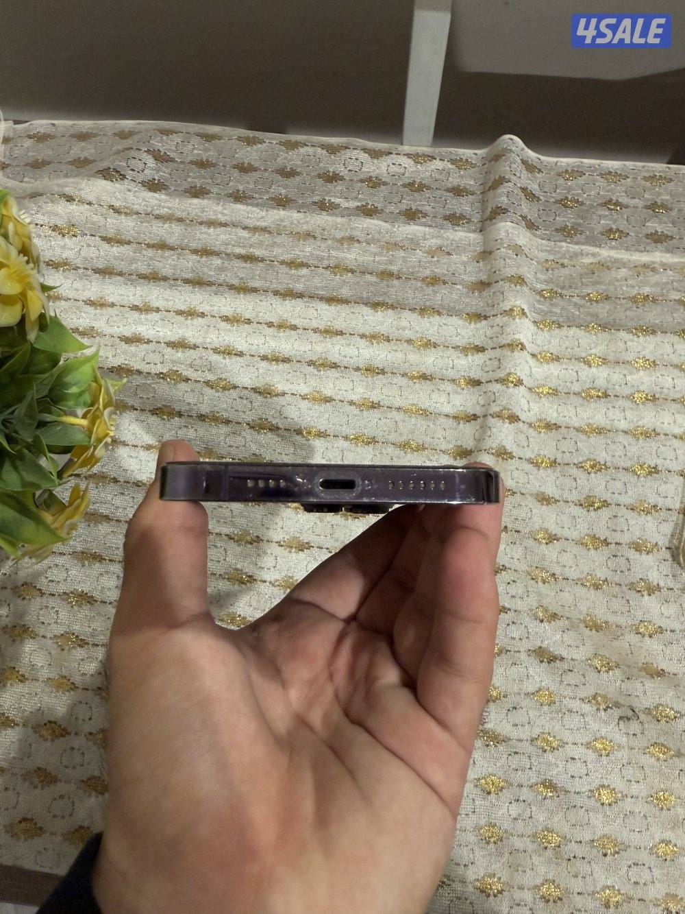 للبيع ايفون ١٤ برو ماكس مبدل بطاريه فقطه2