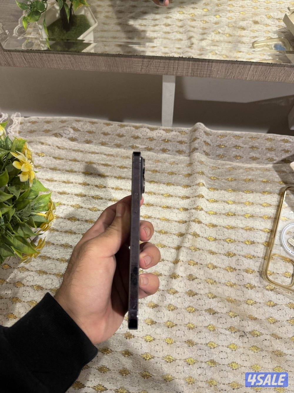 للبيع ايفون ١٤ برو ماكس مبدل بطاريه فقطه3