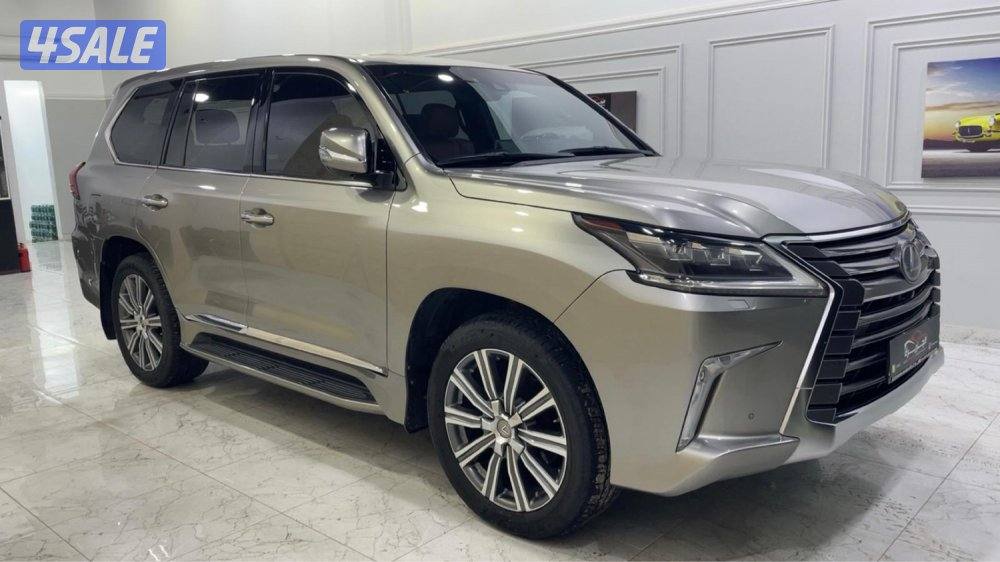 للبيع لكزس 2017 صبغ الوكاله0