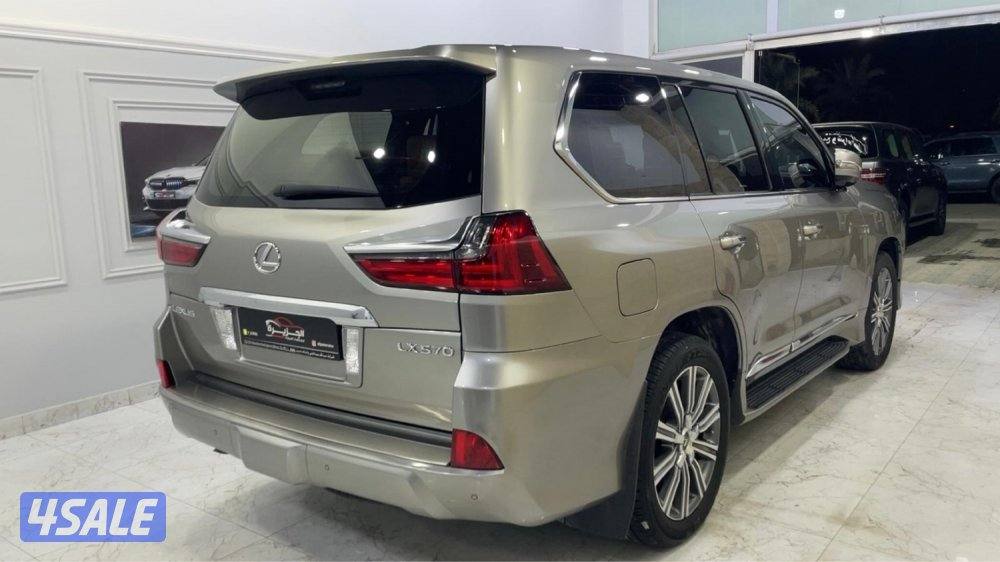 للبيع لكزس 2017 صبغ الوكاله2