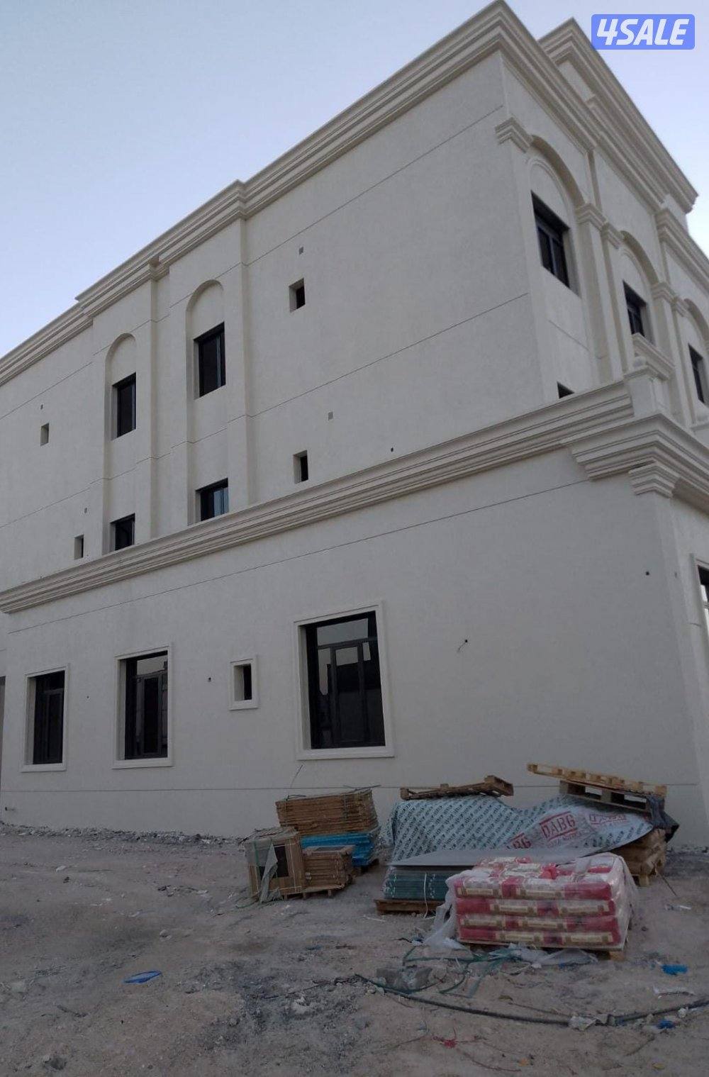 للبيع بالمطلاع سد نافذ أمام شارع رئيسى1