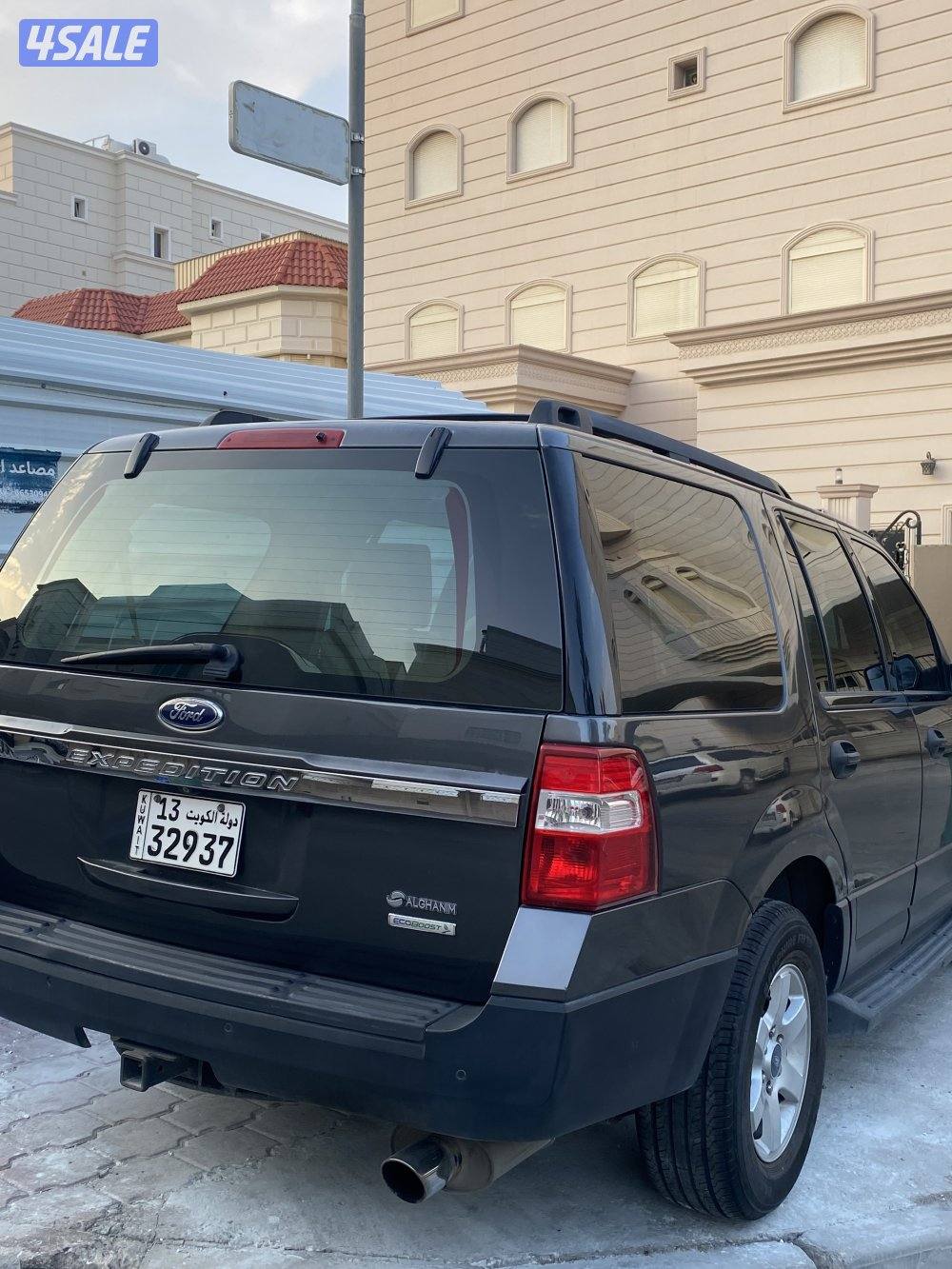 للبيع  جيب فورد اكسبدشن ٢٠١٥ تيربو ٦ سلندر صبغ الوكاله0
