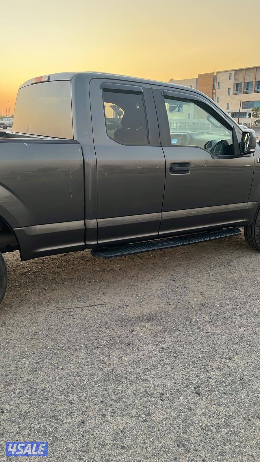 دبل قير قير ارضي وارد امريكا فورد f150 بدون حوادث فحص قير مكينه شاصي5