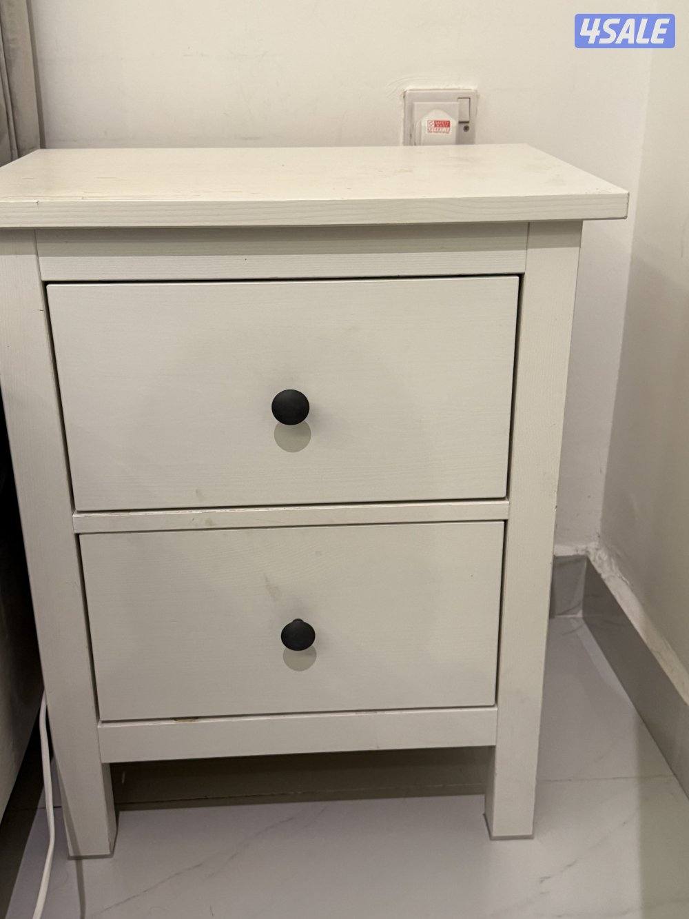 سرير رمادي نفرين ودروج1