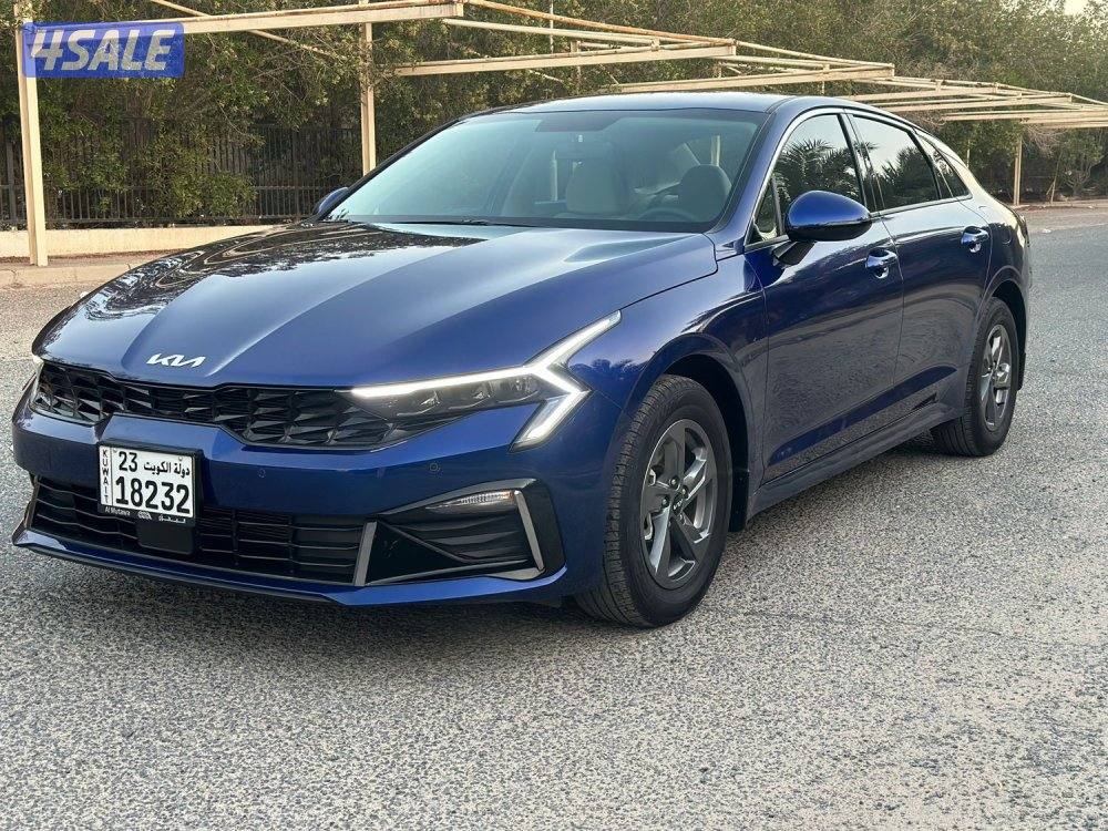 للبيع K5 موديل 2024 حالة الوكاله ماشي19 الف فقط صبغ الوكاله1