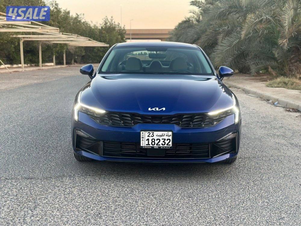 للبيع K5 موديل 2024 حالة الوكاله ماشي19 الف فقط صبغ الوكاله2