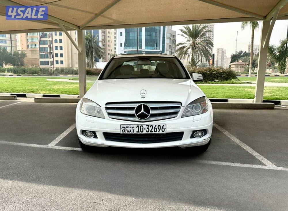 مرسيدس C200 - الموديل:2010 - العداد:1801