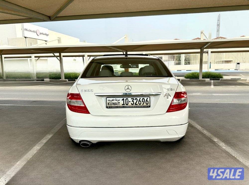 مرسيدس C200 - الموديل:2010 - العداد:1805