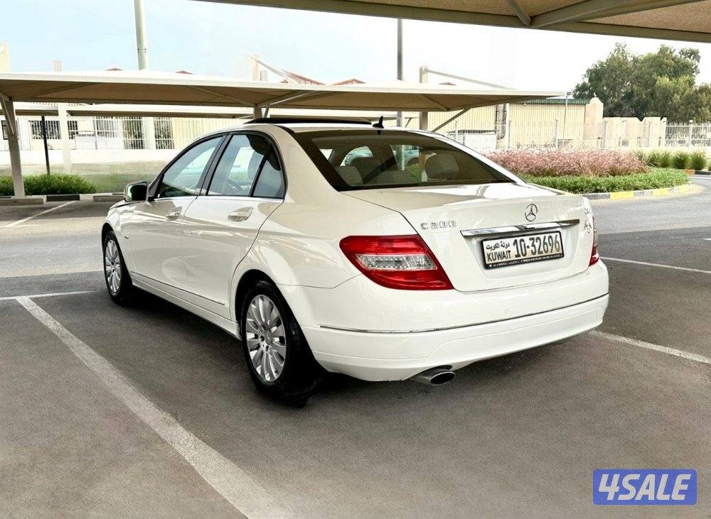 مرسيدس C200 - الموديل:2010 - العداد:1804