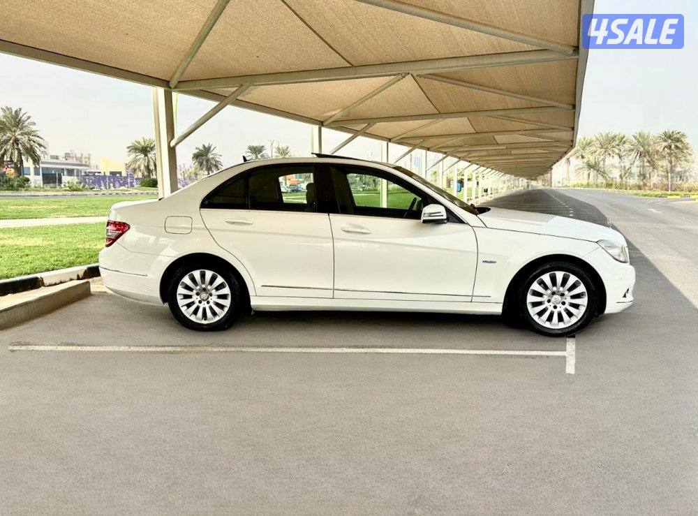 مرسيدس C200 - الموديل:2010 - العداد:1807