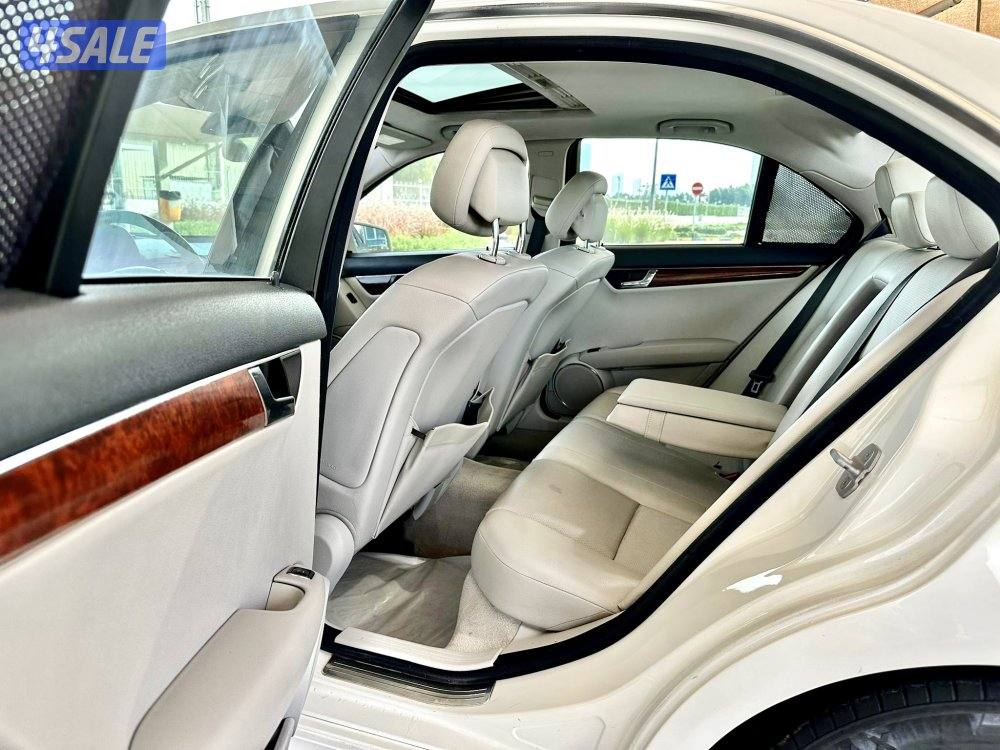 مرسيدس C200 - الموديل:2010 - العداد:18012