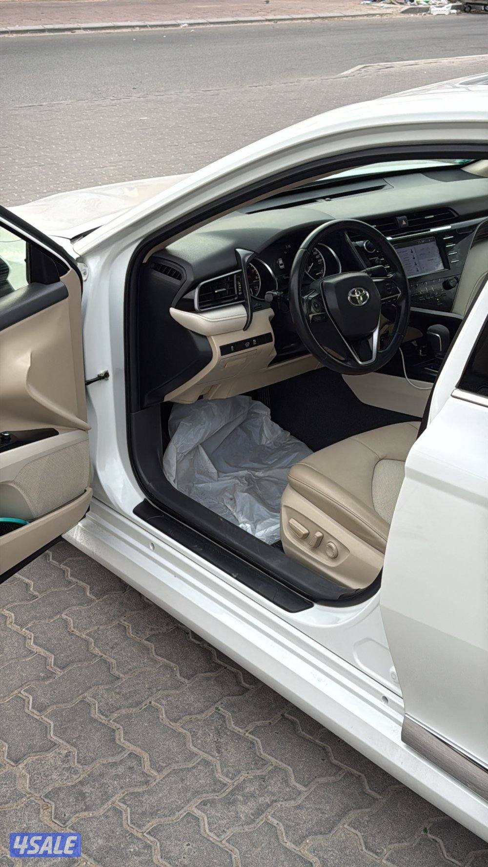 للبيع كامري لمتد ٦ سلندر8