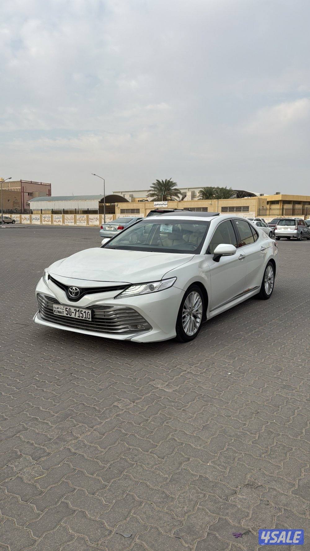 للبيع كامري لمتد ٦ سلندر12