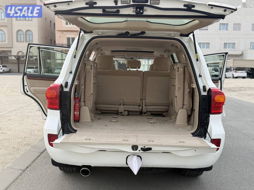 لاندكروزر  GXR10