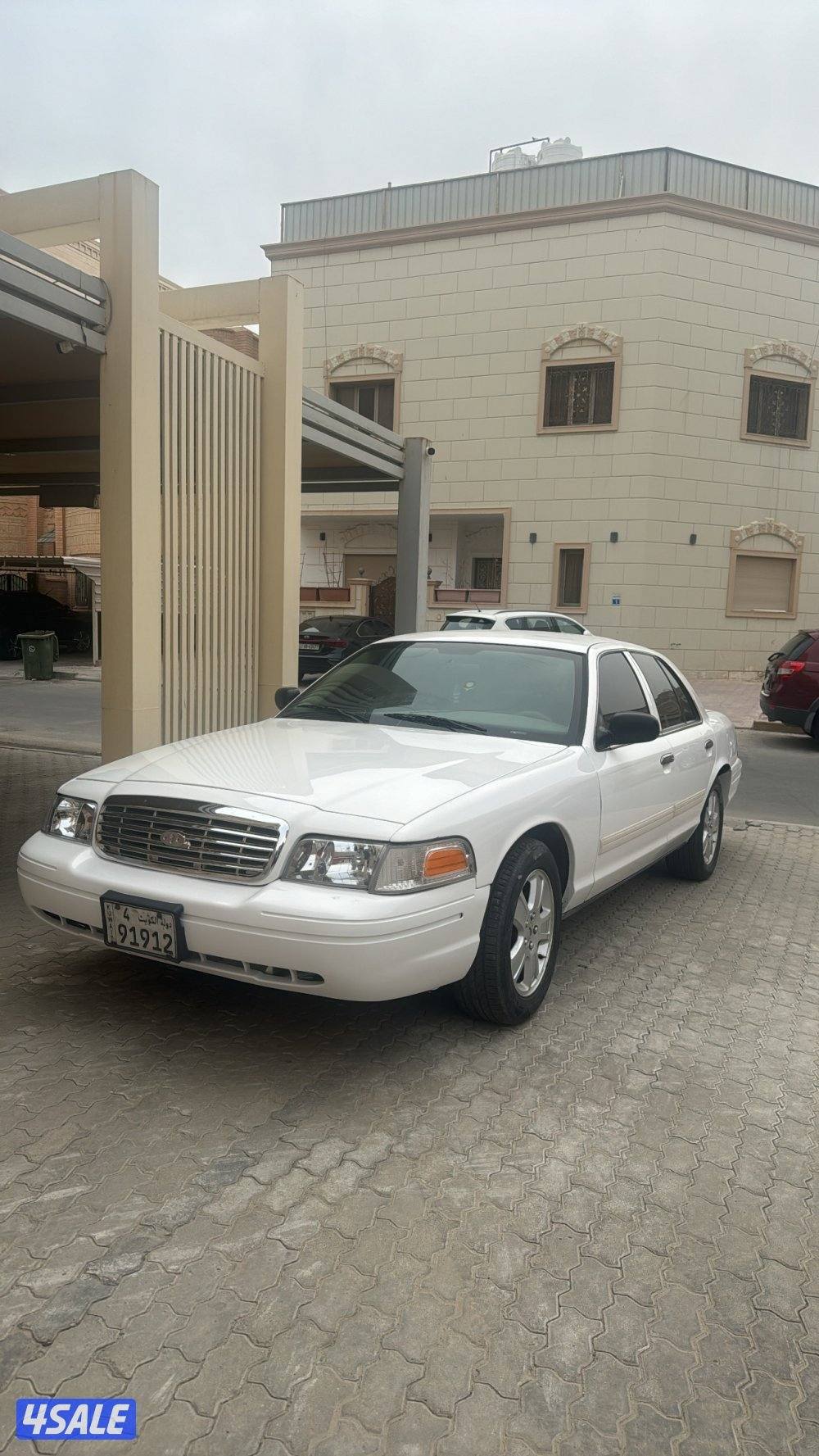 موديل ٢٠١١ فورد فكتوريا0