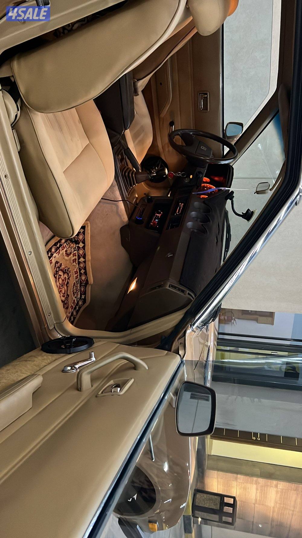 فورسيت اصلع امريكي شرط فحص المرور9