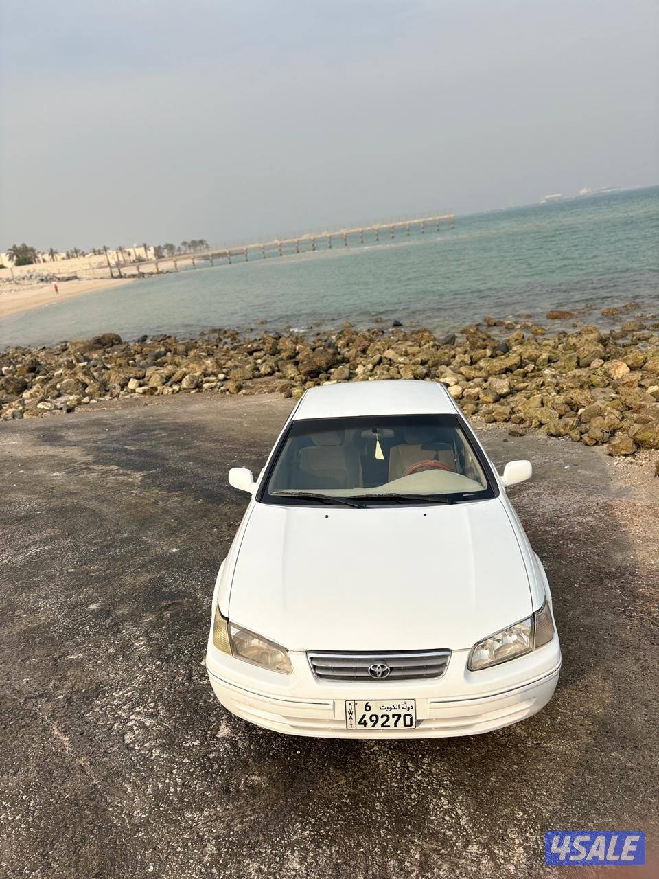 البيع سيارة كامري 20023