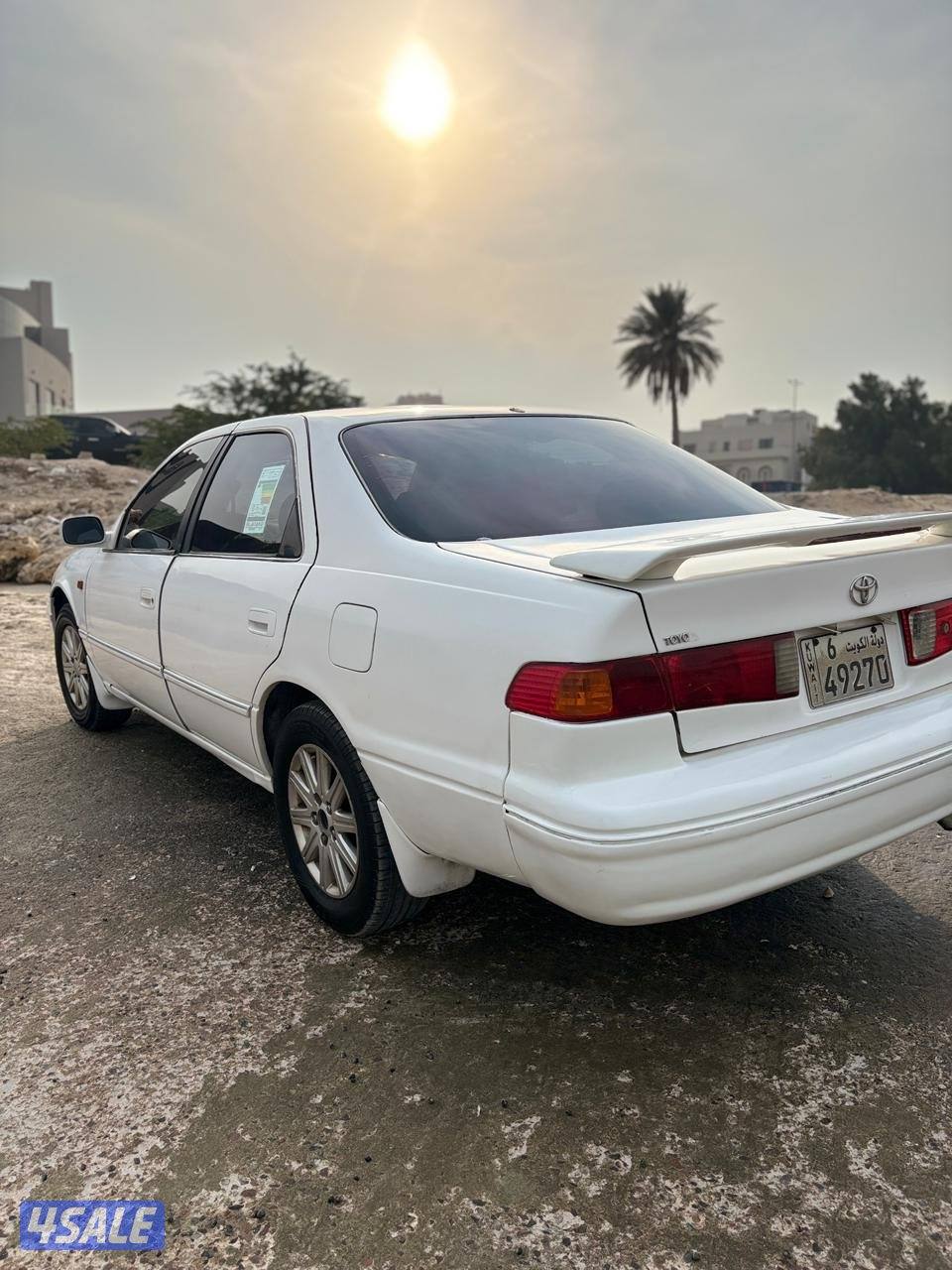 البيع سيارة كامري 20027