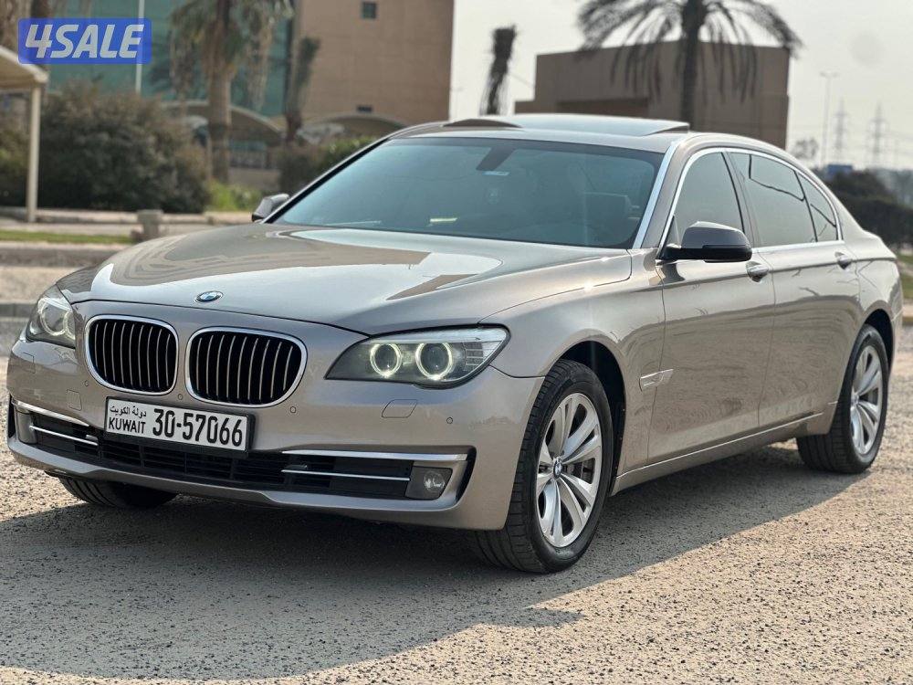 للبيع BMW 730Li وارد الوكالة الغانم1