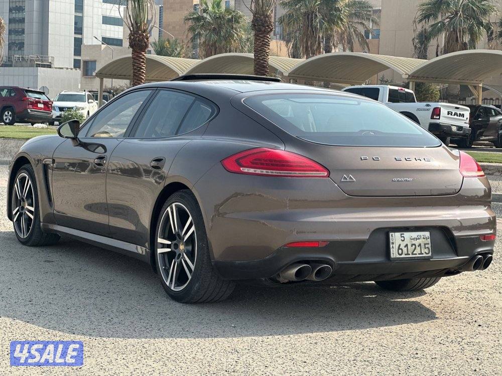 للبيع بورش باناميرا 4S ماشي ٩٦ الف كيلو سيرفس وكالة3