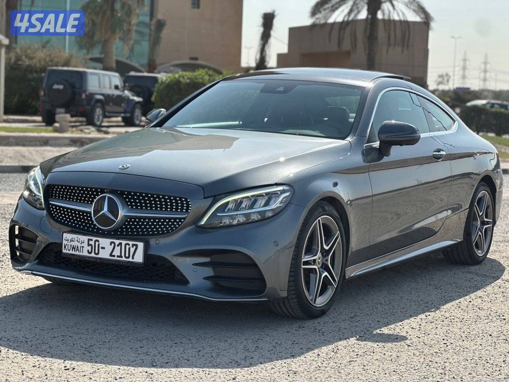 للبيع مرسيدس C200 c ماشي ٩٥ الف كيلو سيرفس وكالة1
