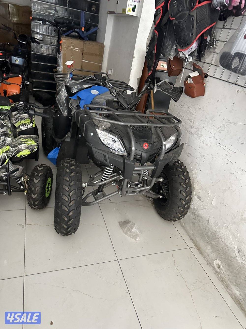 للبيع بقي صغير شحن كهرباء   تسعة سبعة واحد صفر سبعة تسعة صفر تسعة0