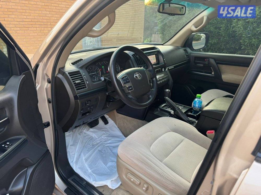 للبيع لاند كروزر GXR موديل 2011  شرط الفحص1