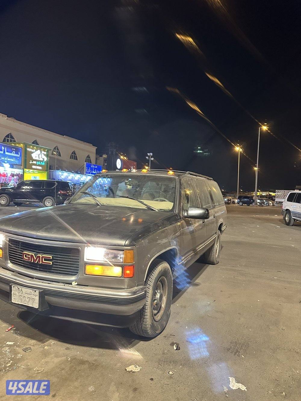 للبيع سوبربان موديل 1999 مكينة 454 البيع عع النظر0