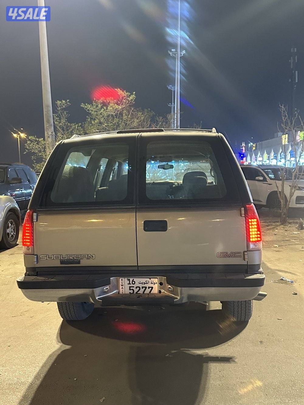 للبيع سوبربان موديل 1999 مكينة 454 البيع عع النظر2